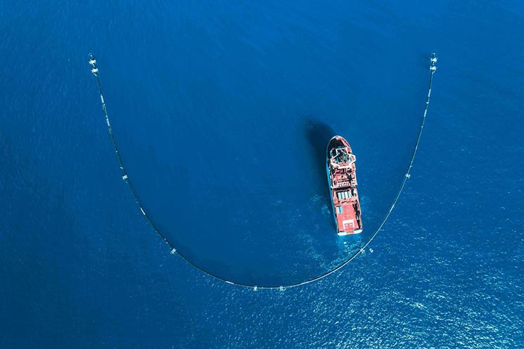 Бар'єр «The Ocean Cleanup» після модернізації Бар'єр «The Ocean Cleanup» після модернізації